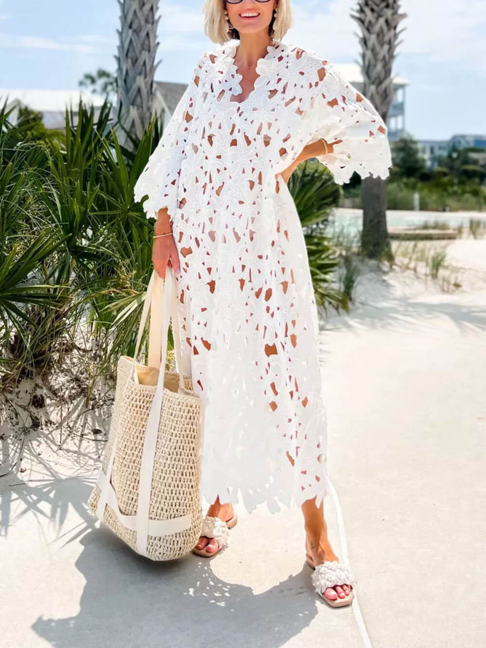 Robe de plage mi-longue en dentelle