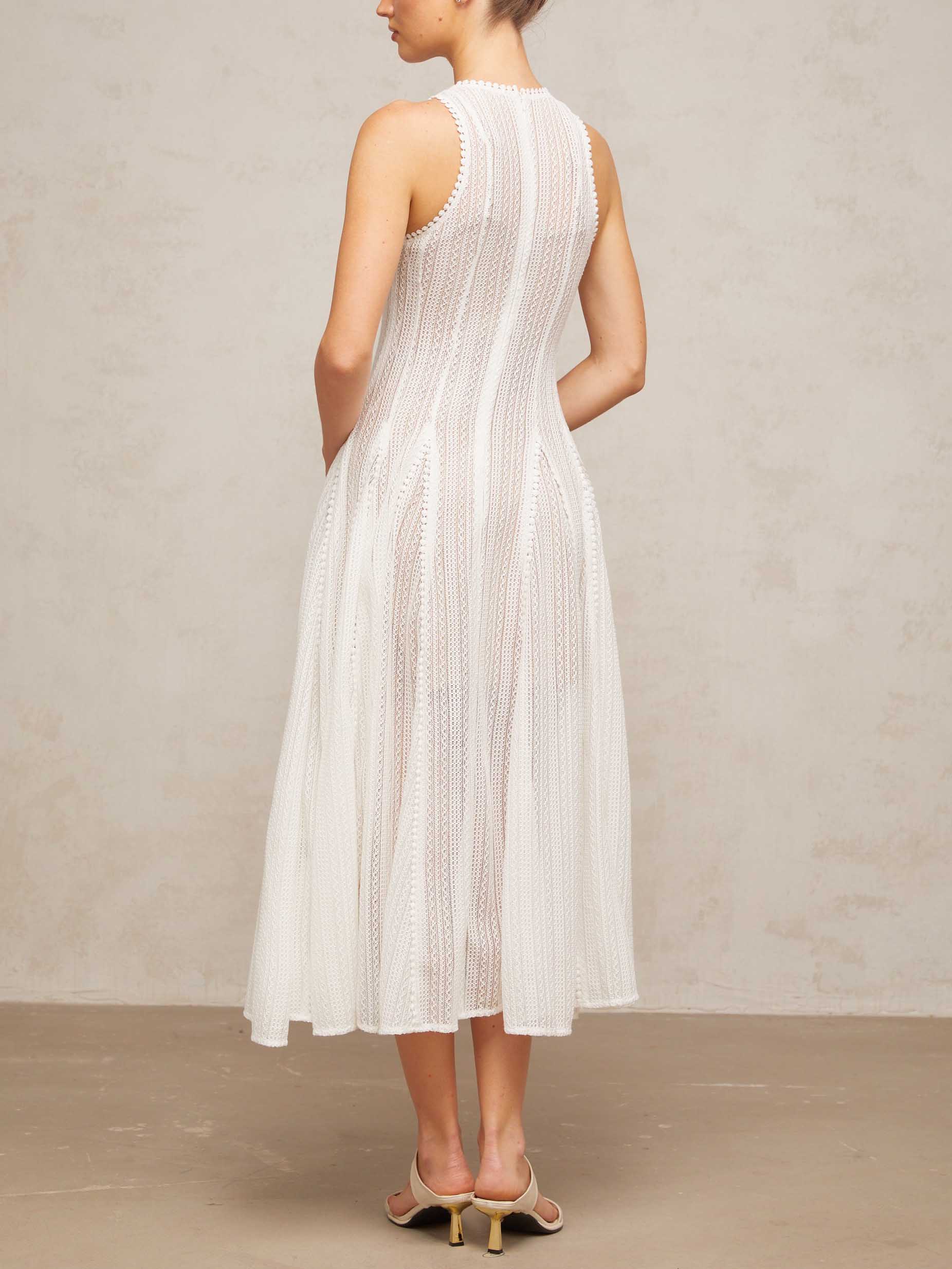 Robe mi-longue trapèze élégante en dentelle creuse sans manches