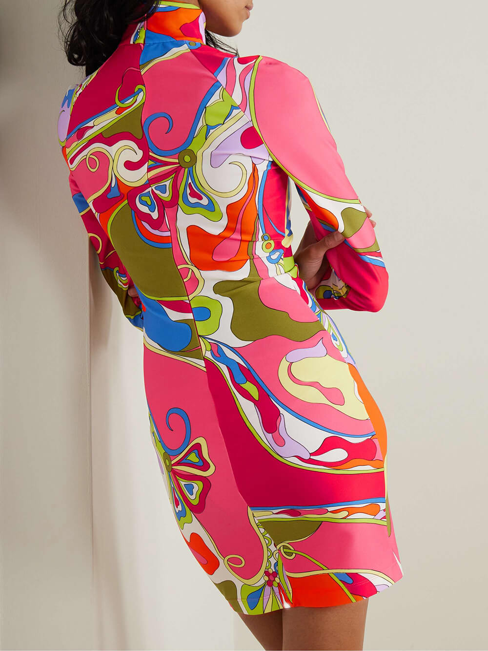 Minikleid aus Stretch-Twill mit Rollkragen und Retro-Print