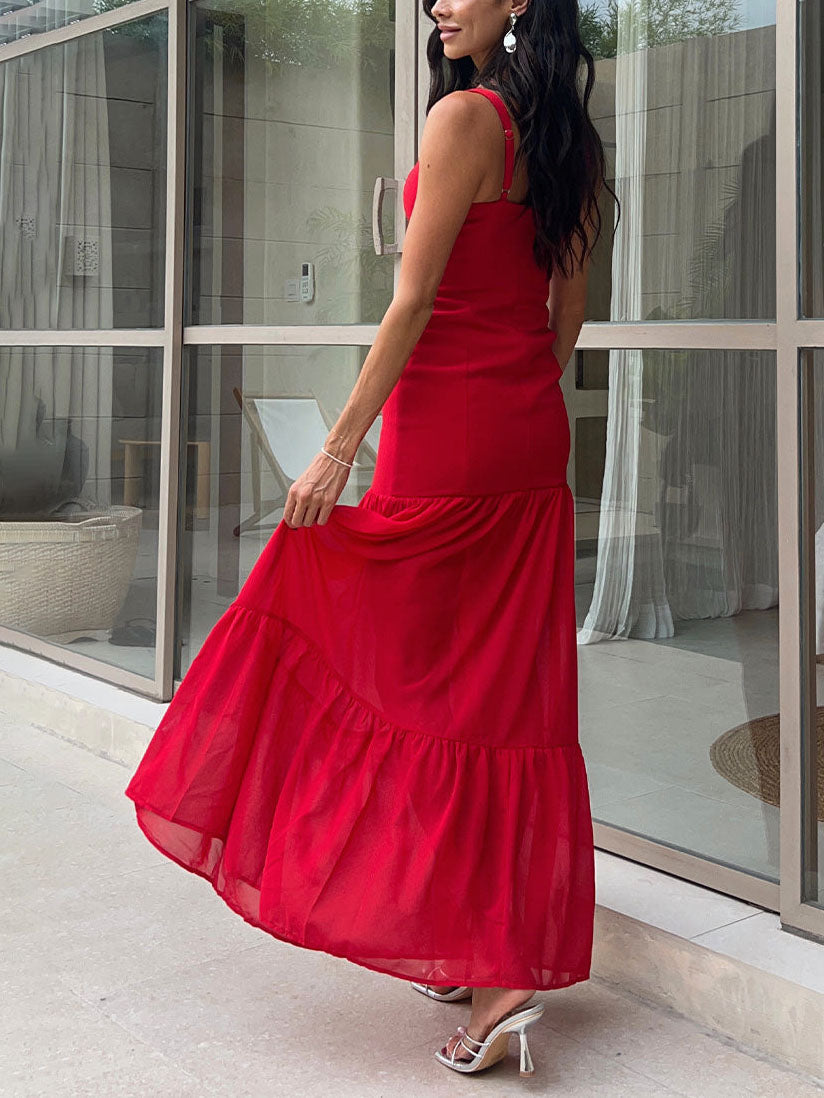 Robe longue à bretelles et col carré tendance