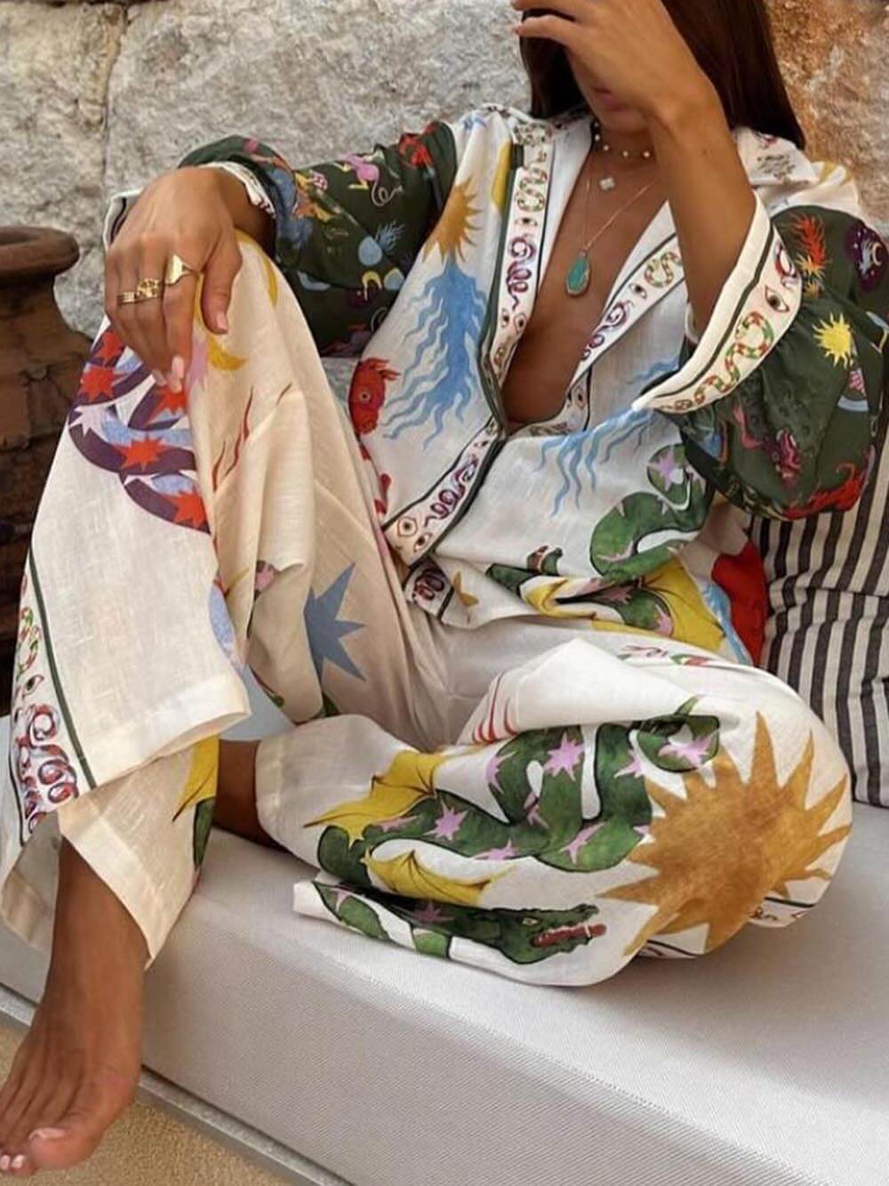 Ensemble chemise à manches longues et pantalon à taille élastique à imprimé unique Beauty