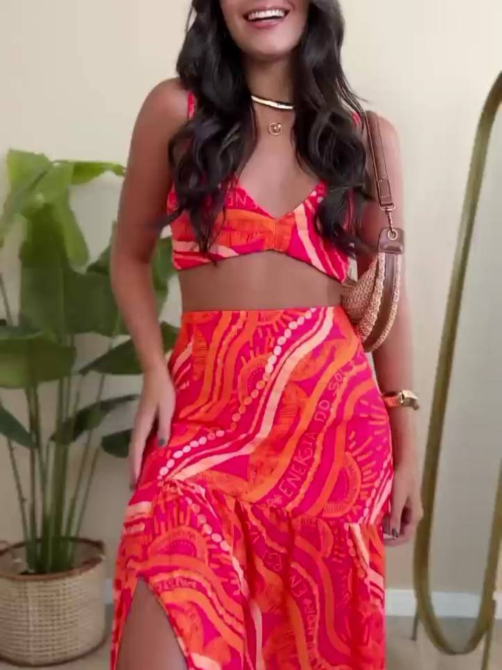 Zweiteiliges Set aus Strumpfhalter und Rock mit einzigartigem Print