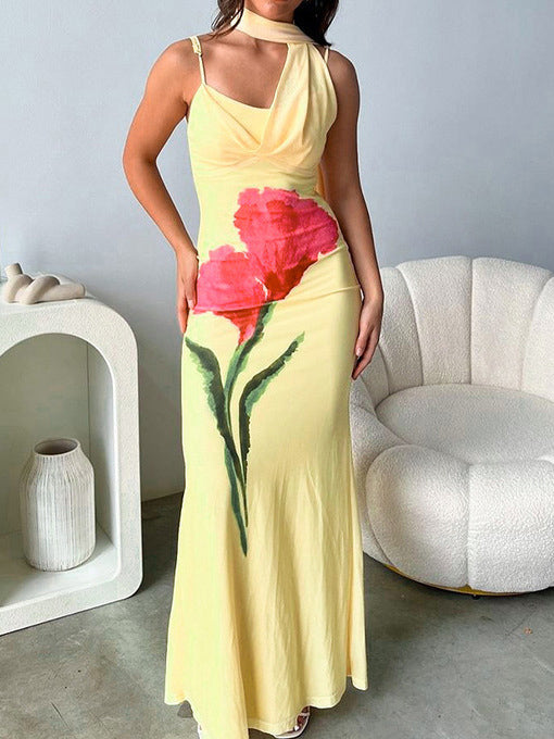 Elegantes Maxikleid mit Blumenmuster und Schalband