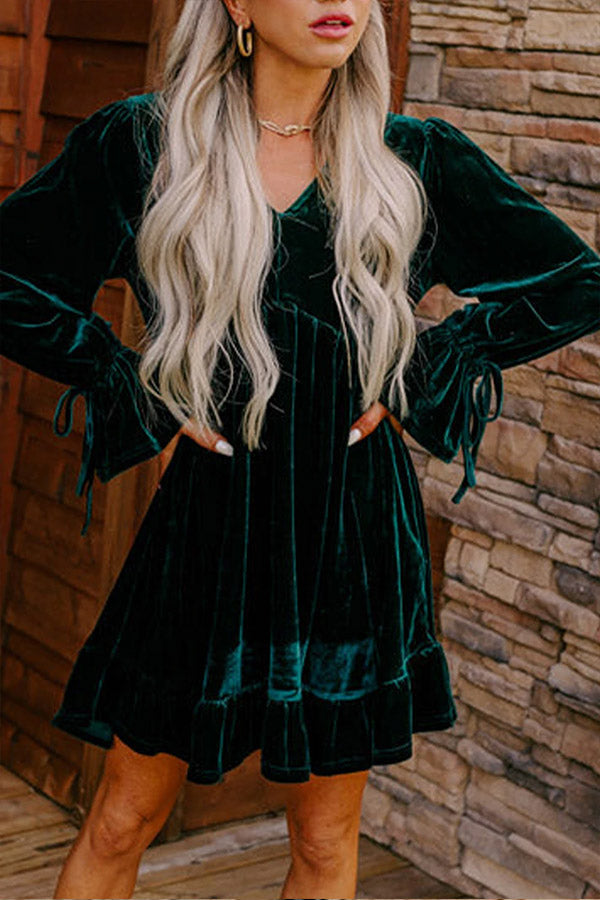 Blackish Green V Neck Lace Up Sleeve Ruffled Velvet Dress Green