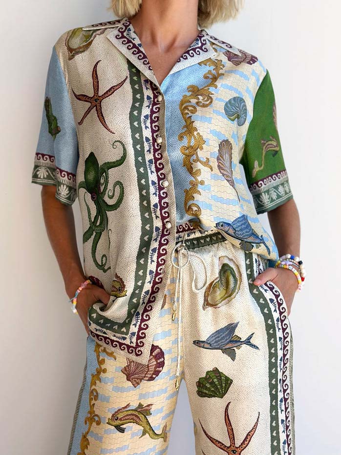 Chemise ample à imprimé floral unique des profondeurs marines