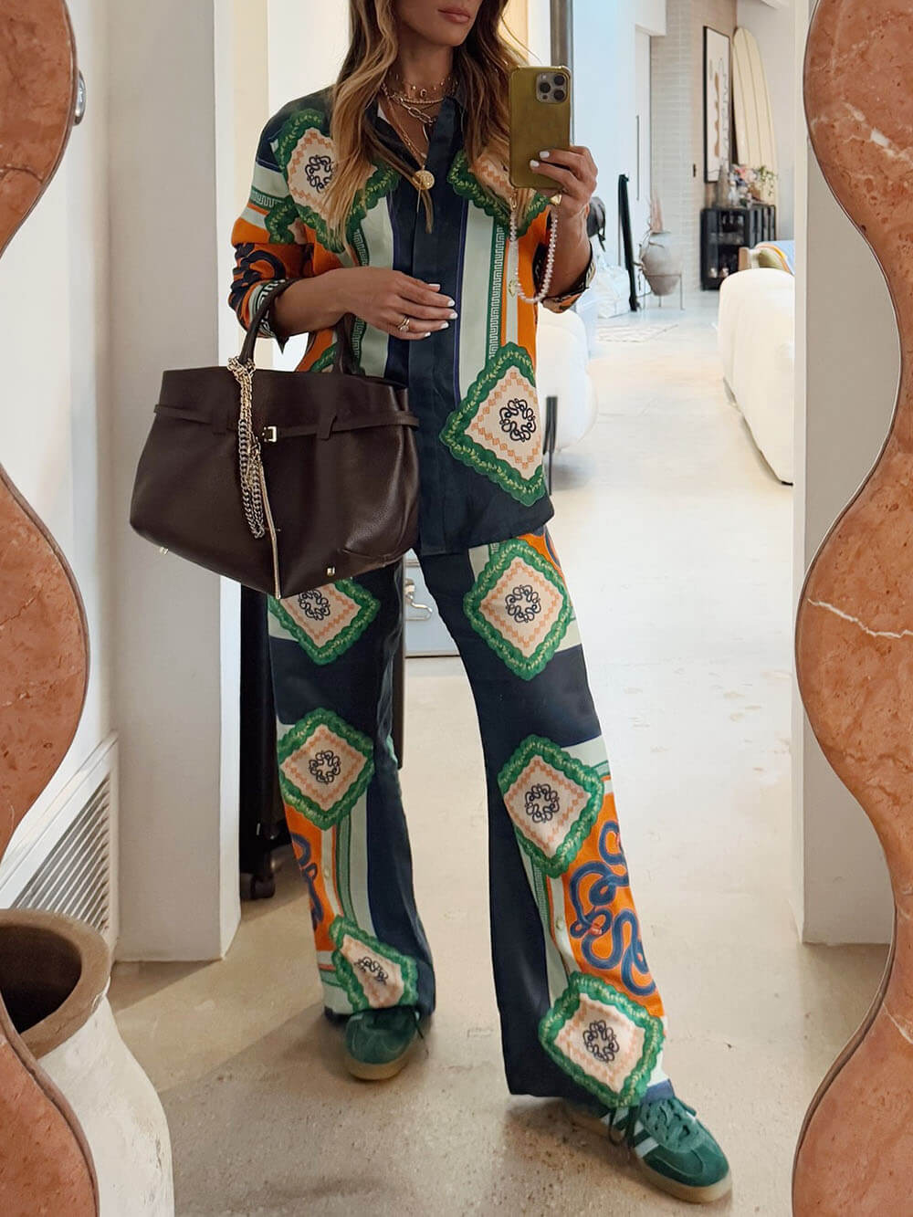 Einzigartige Hose mit weitem Bein und elastischem Bund in Korallenrot mit Grafikdruck und Taschen