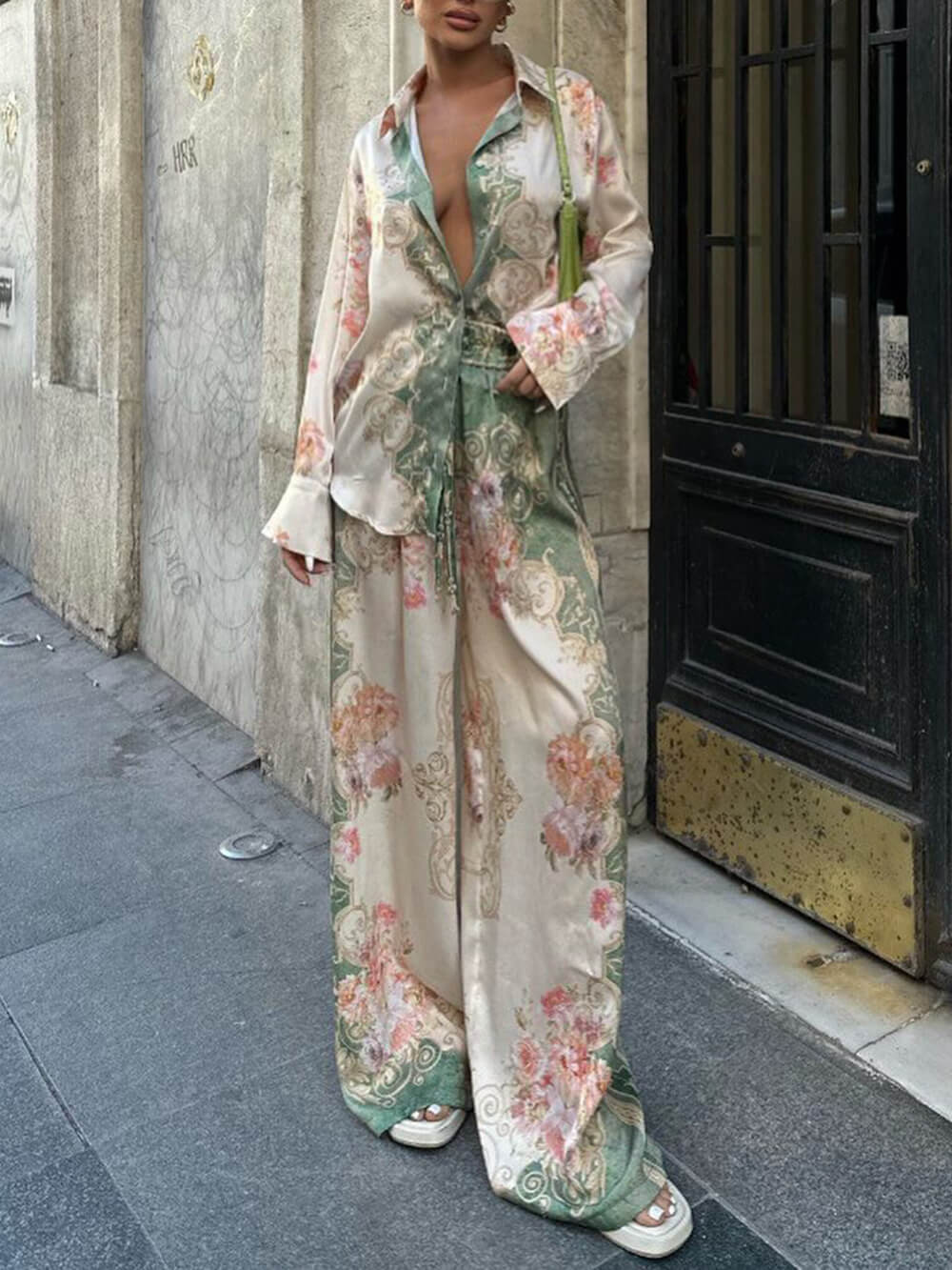 Chemise ample à imprimé floral unique et surdimensionnée