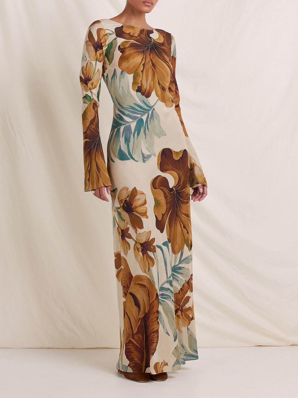 Schlichtes, einzigartiges Maxikleid mit Pflanzenmuster und ausgehöhlter Rückseite