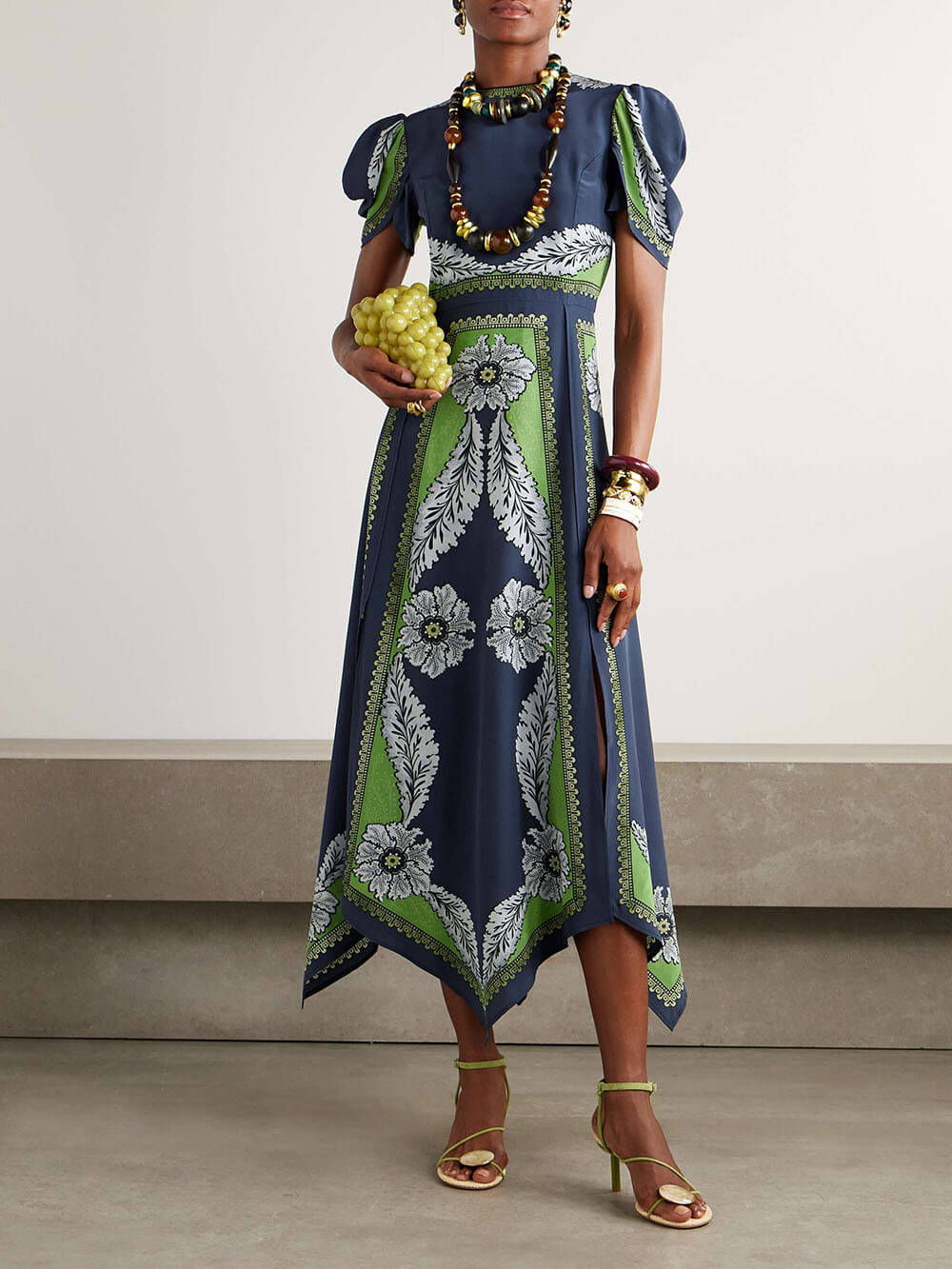 Robe midi en satin imprimé exquis