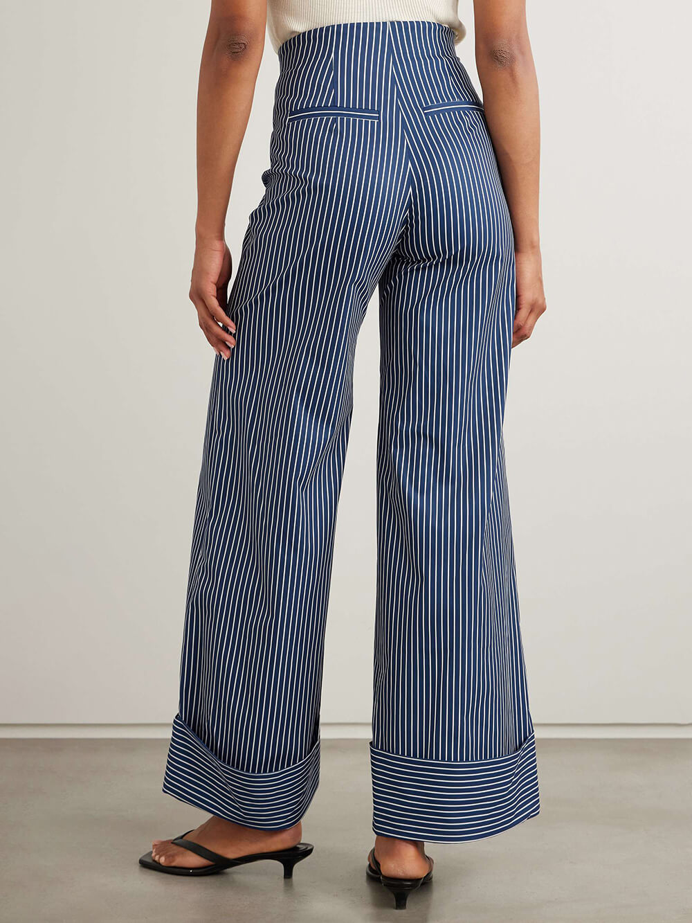Weite Hose aus Stretch-Twill mit Retro-Streifenmuster