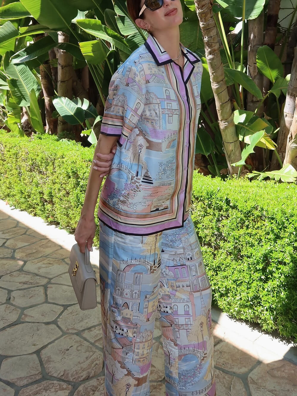 Chemise ample boutonnée surdimensionnée à imprimé patchwork contrasté unique