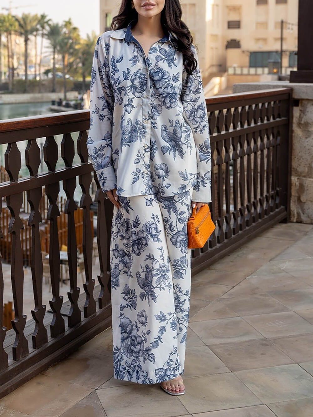 Chemise boutonnée à imprimé floral coupe décontractée unique Bold Blooms