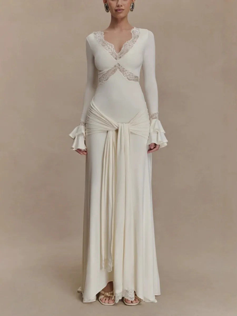 Sexy Maxikleid mit Spitzeneinsatz und Trompetenärmeln