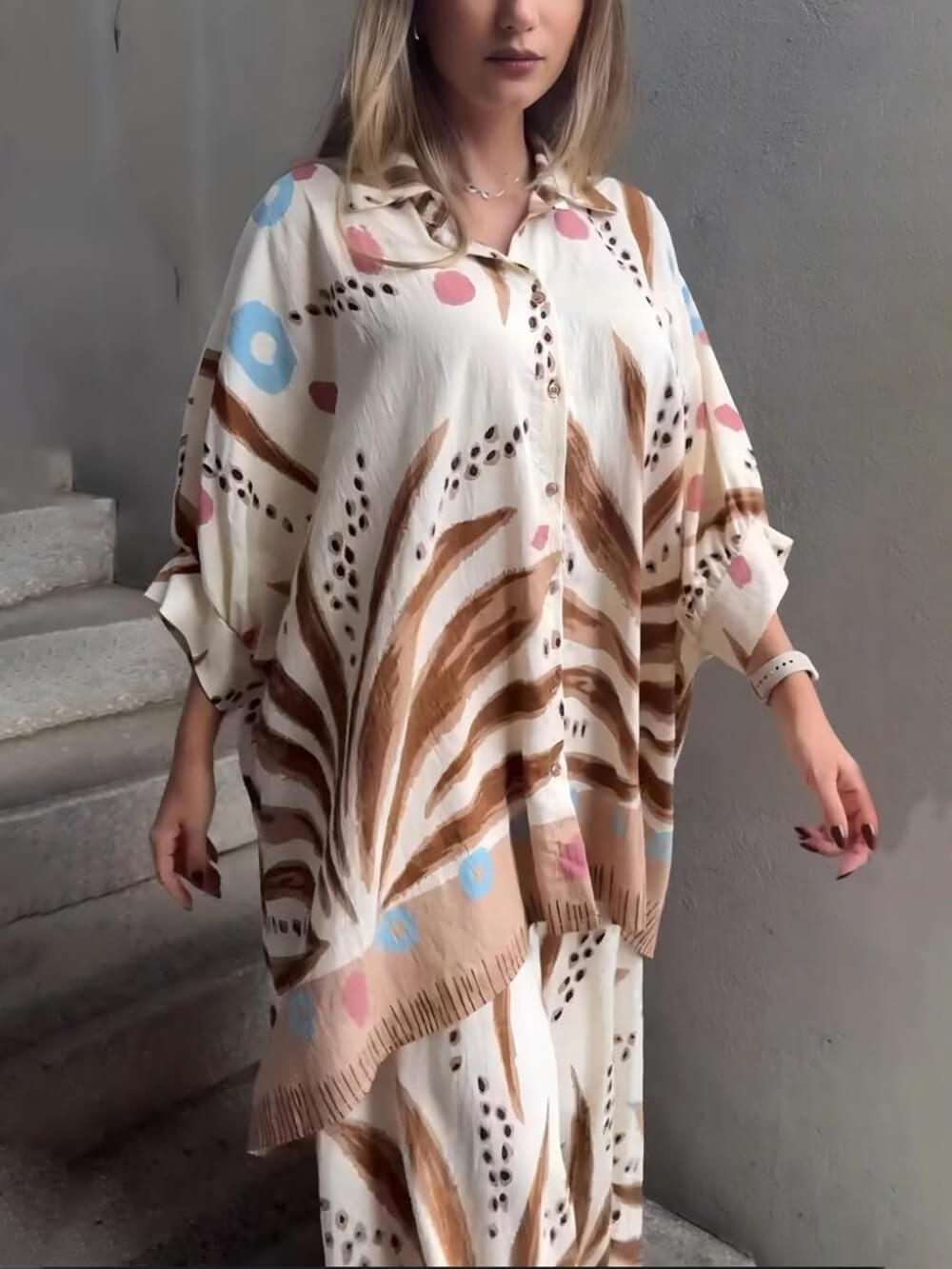 Chemise boutonnée surdimensionnée à manches tombantes et imprimé bohème unique