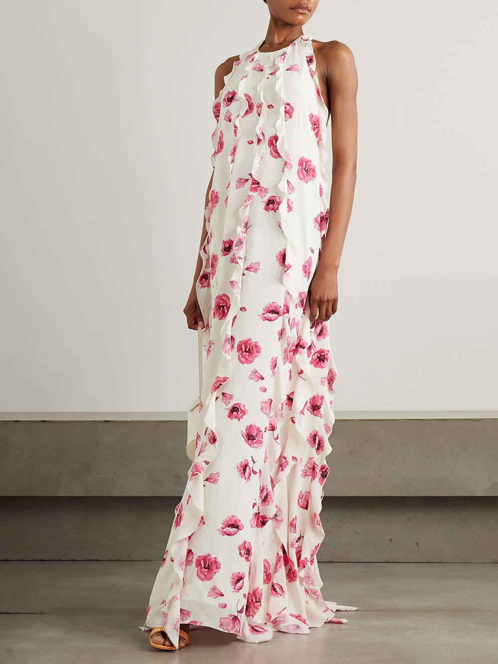 Robe longue dos nu en crêpe de Chine à imprimé floral et volants rétro