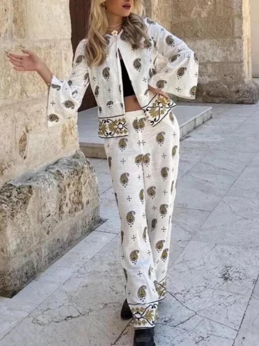 Chemise à manches trompette à imprimé fleur de cajou unique et fraîche