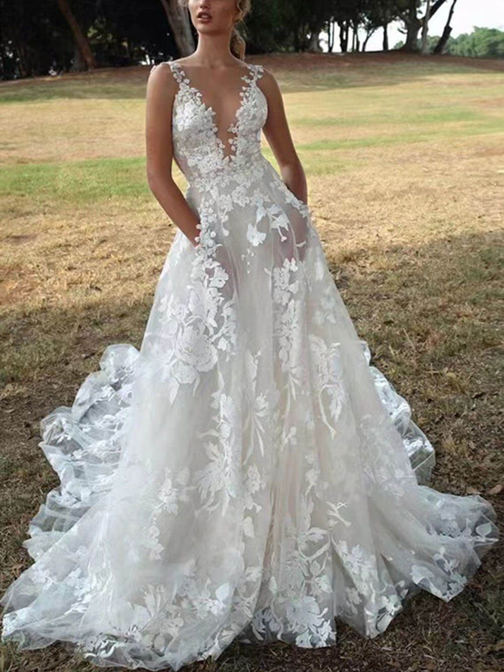Magnifique robe longue sexy en dentelle duveteuse avec bretelles pour demoiselle d'honneur