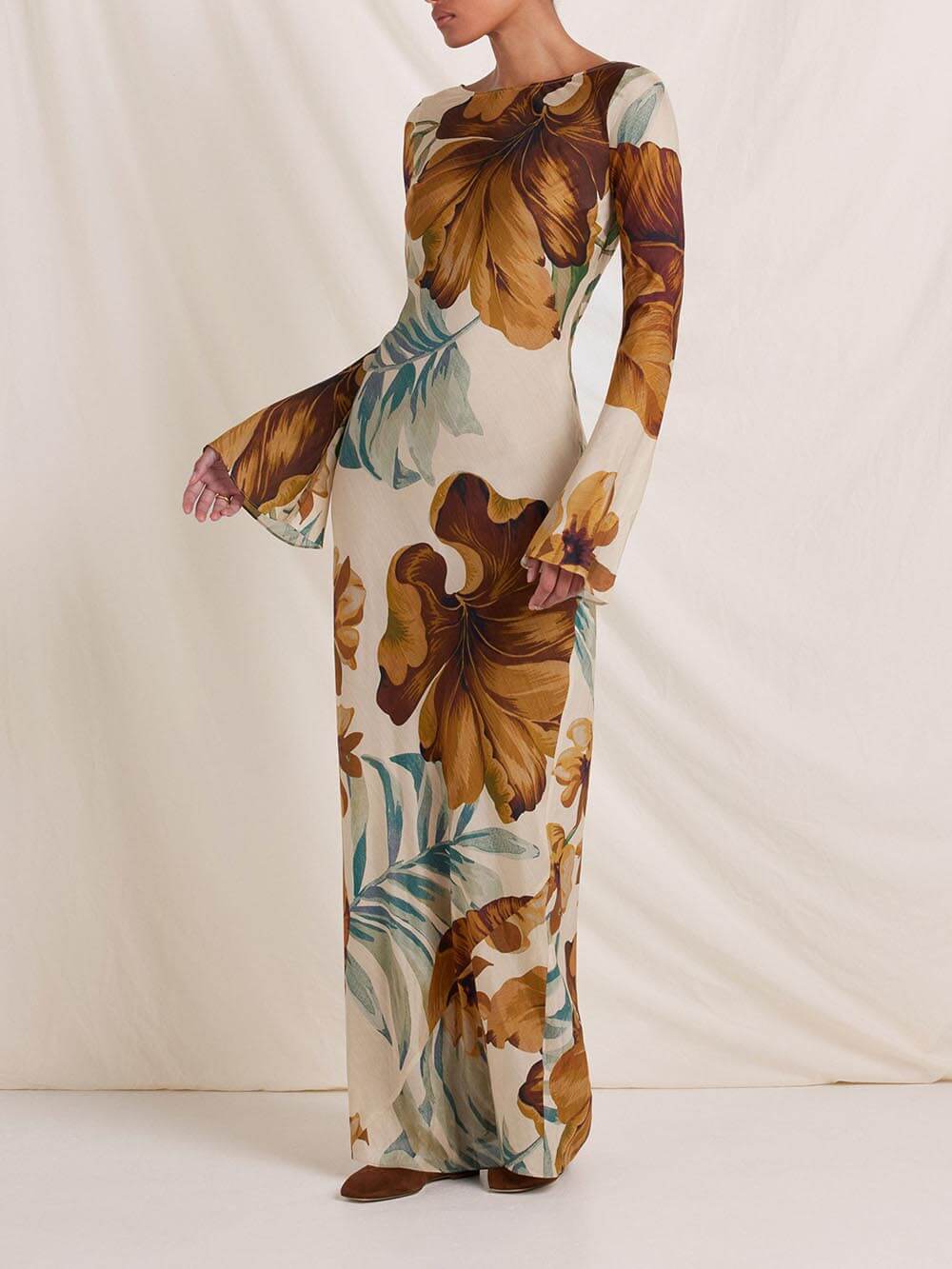 Schlichtes, einzigartiges Maxikleid mit Pflanzenmuster und ausgehöhlter Rückseite