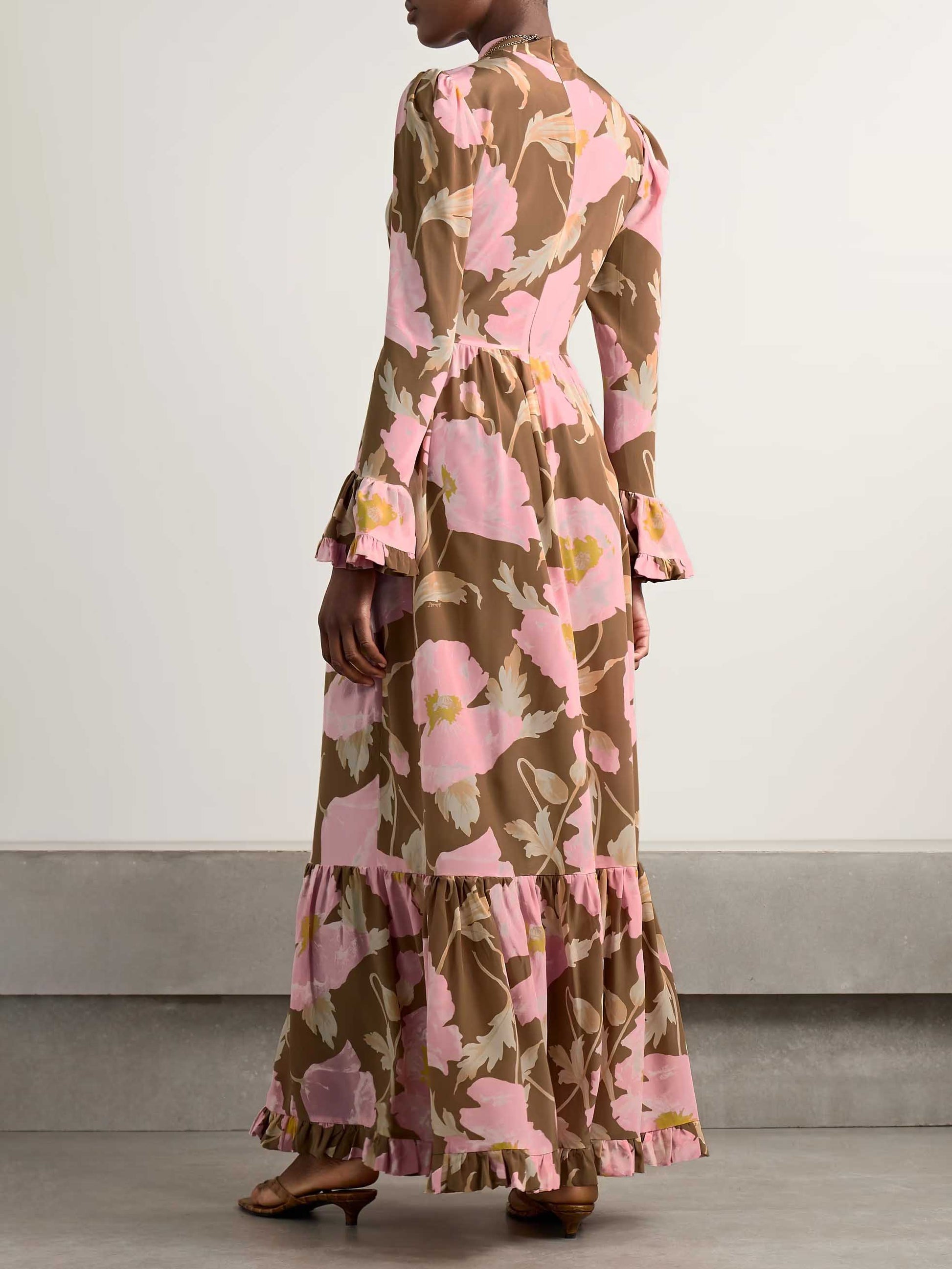 Robe longue rétro à volants et imprimé floral