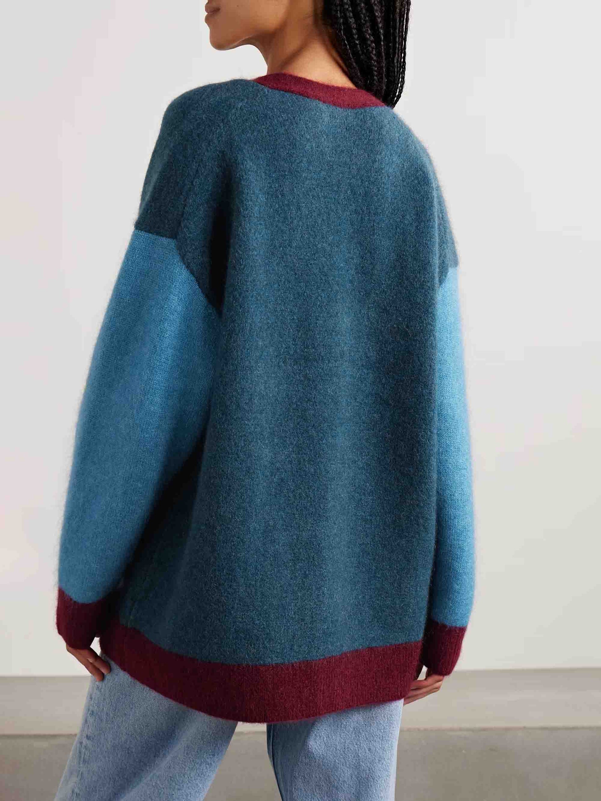 Lässige Strickjacke mit Kontrastmuster