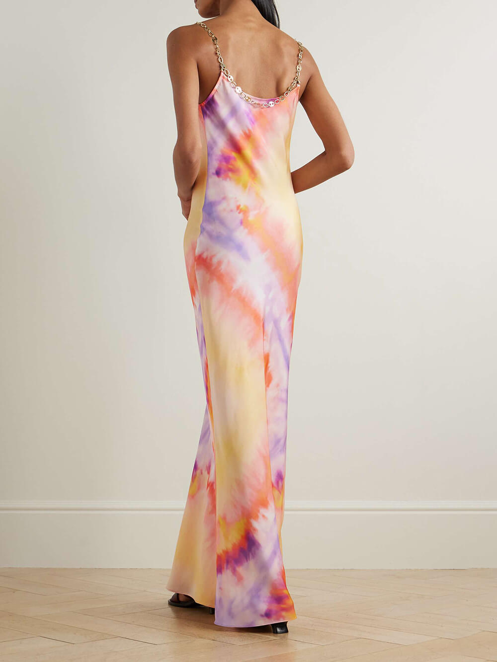 Robe longue en satin tie-dye ornée de chaînes exquises