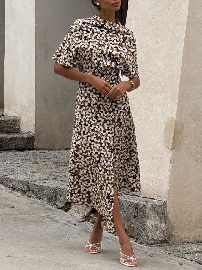 Robe mi-longue fendue élégante en satin à imprimé floral