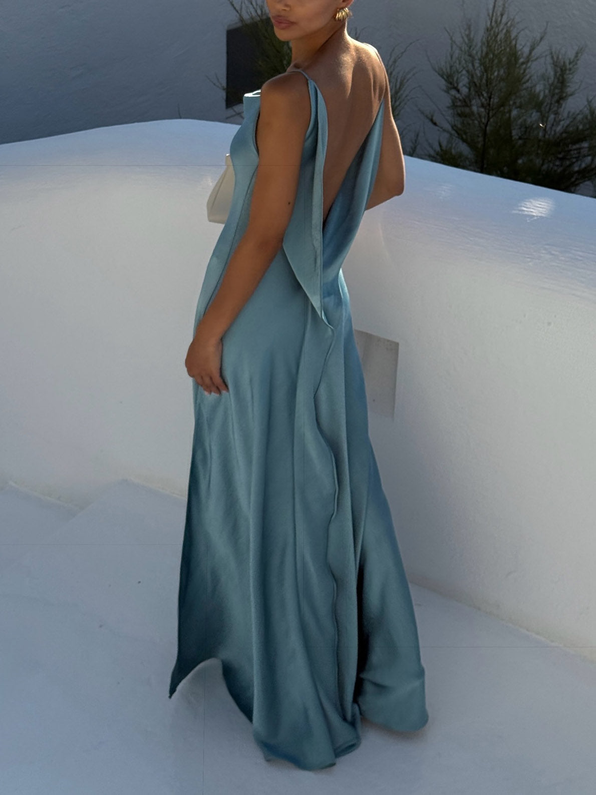 Sexy, elegantes Maxikleid aus Satin mit seitlichem hohem Schlitz