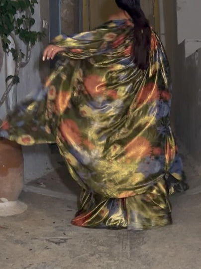 Chemisier kimono en satin à imprimé floral unique