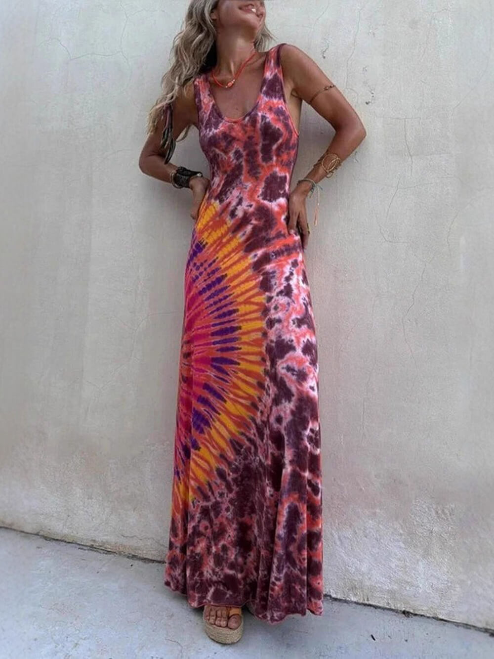 Ärmelloses Maxikleid mit einzigartigem Sommer-Placement-Print und Rückenschnürung