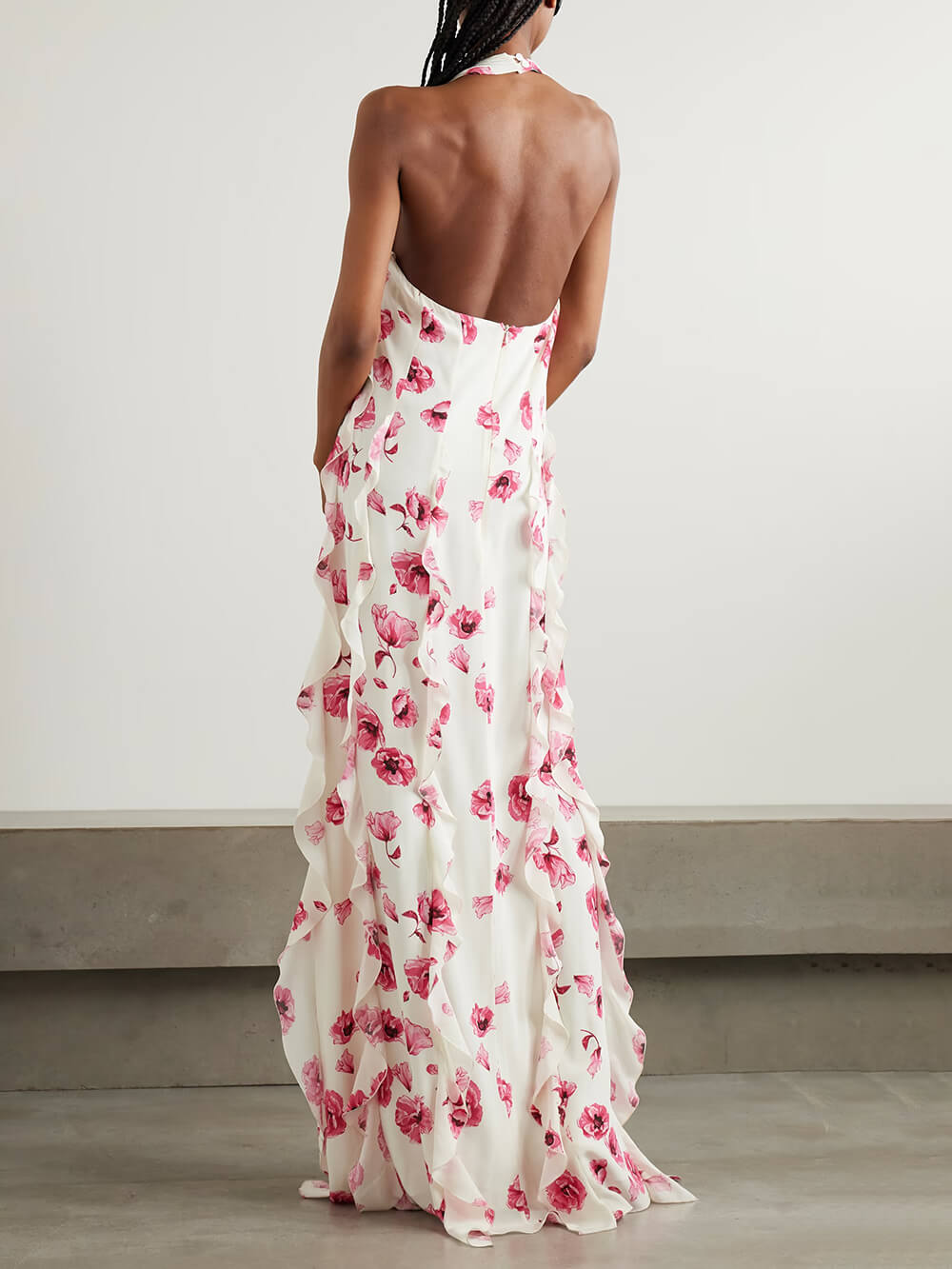 Robe longue dos nu en crêpe de Chine à imprimé floral et volants rétro