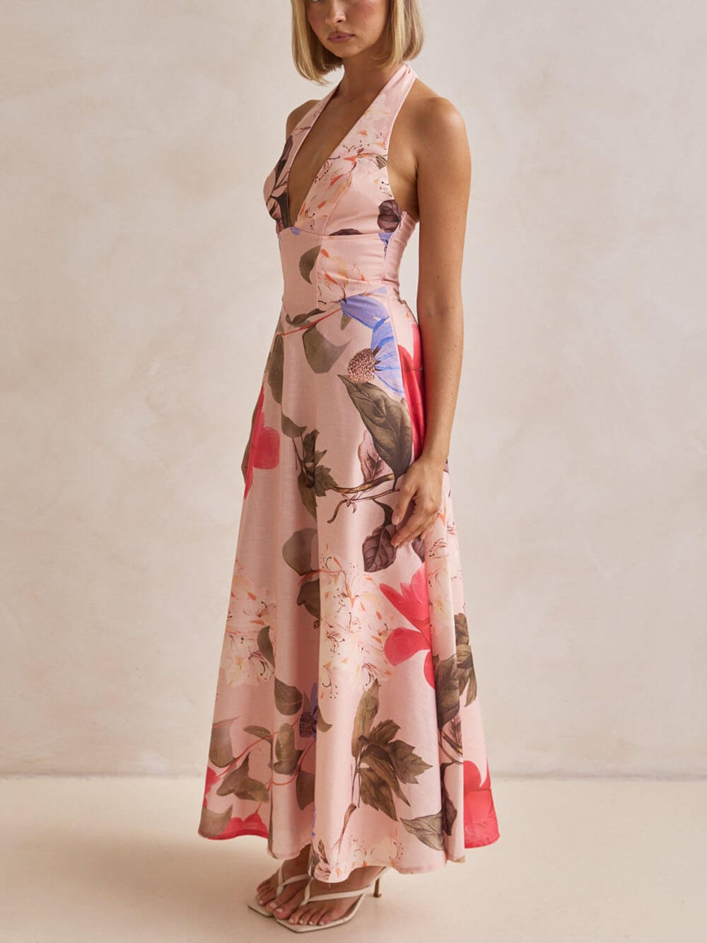 Robe longue dos nu à imprimé floral en lin rétro Terez