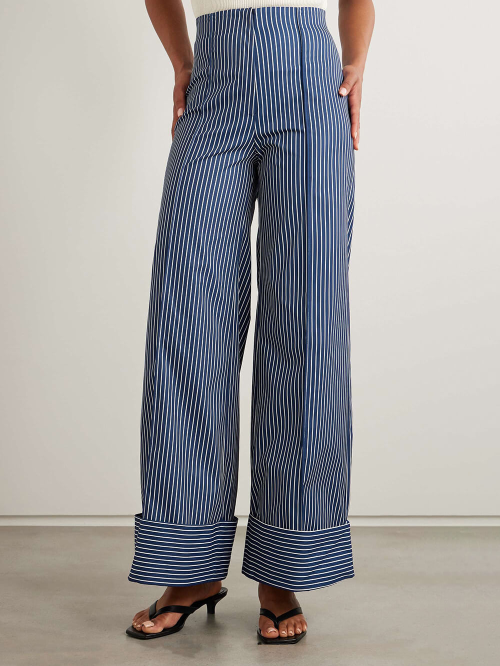Weite Hose aus Stretch-Twill mit Retro-Streifenmuster