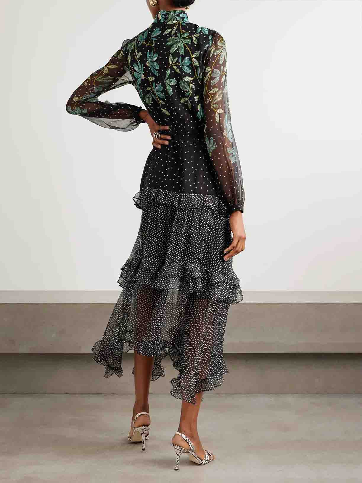 Robe midi à volants et imprimé floral à pois exquis