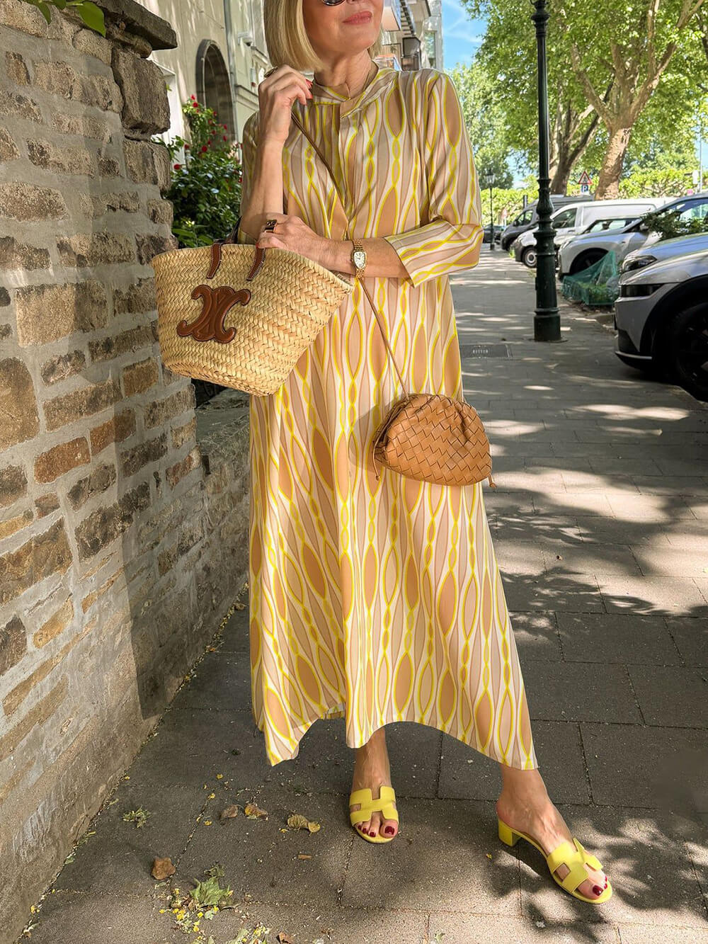 Robe longue décontractée et sans effort à col en V et imprimé pour les vacances