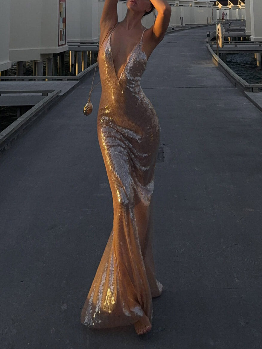 Elegantes Maxikleid mit V-Ausschnitt und Pailletten und Fischschwanz
