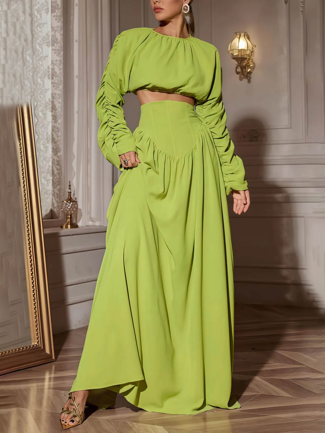 Elegantes, plissiertes Langarm-Crop-Shirt