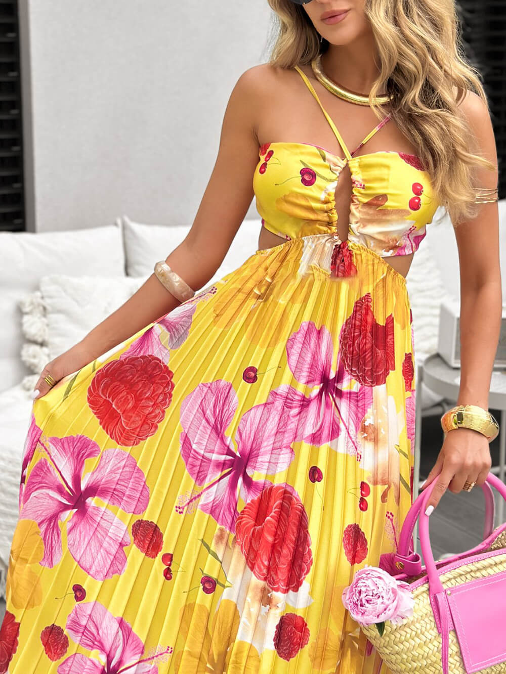 Belle robe longue d'été à imprimé froncé et à volants, dos nu, nouée