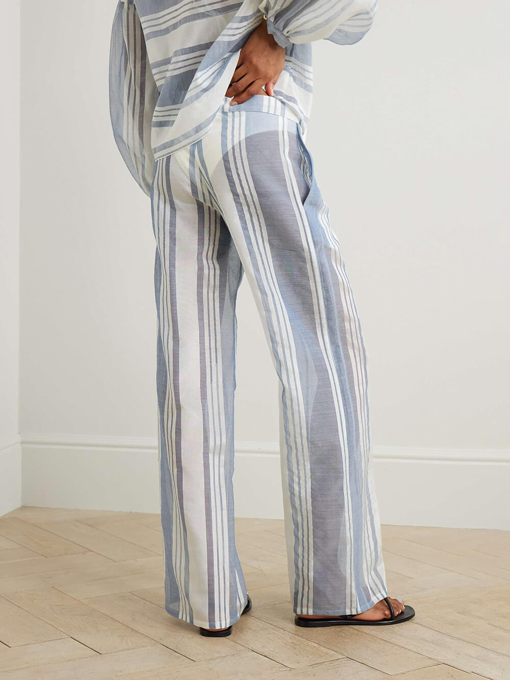 Gerade geschnittene Retro-Hose mit Streifenmuster und Taschen