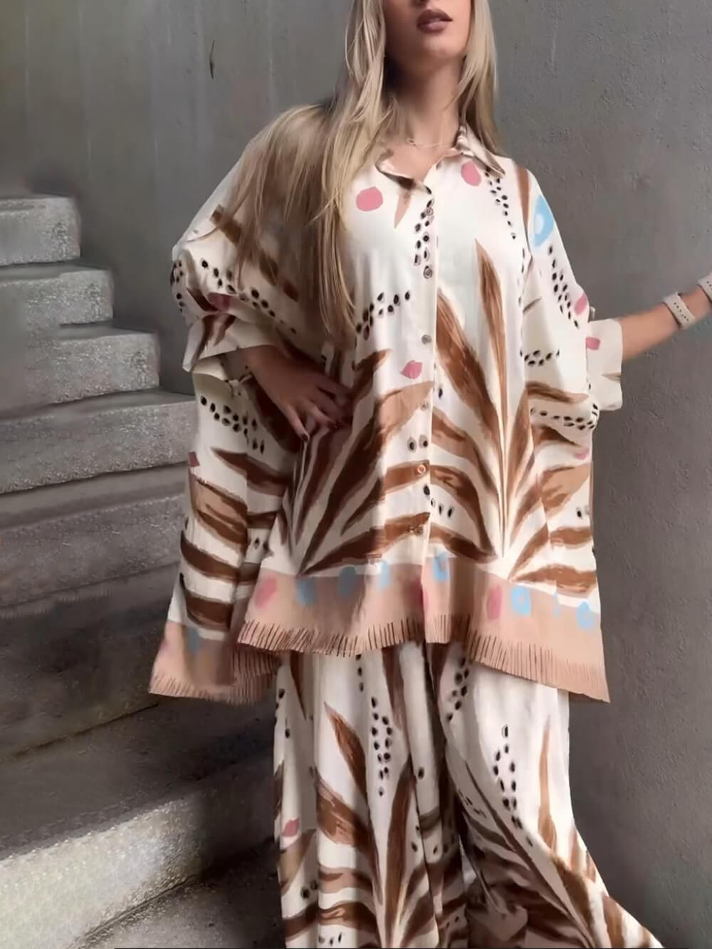 Chemise boutonnée surdimensionnée à manches tombantes et imprimé bohème unique