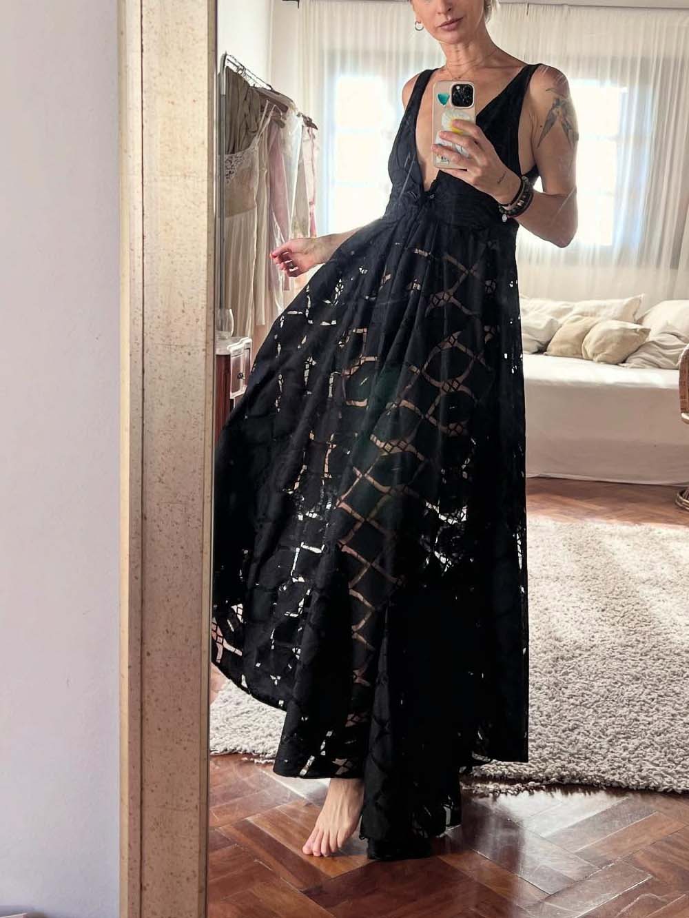 Elegantes Maxikleid in A-Linie mit V-Ausschnitt, hohler Spitzenstickerei