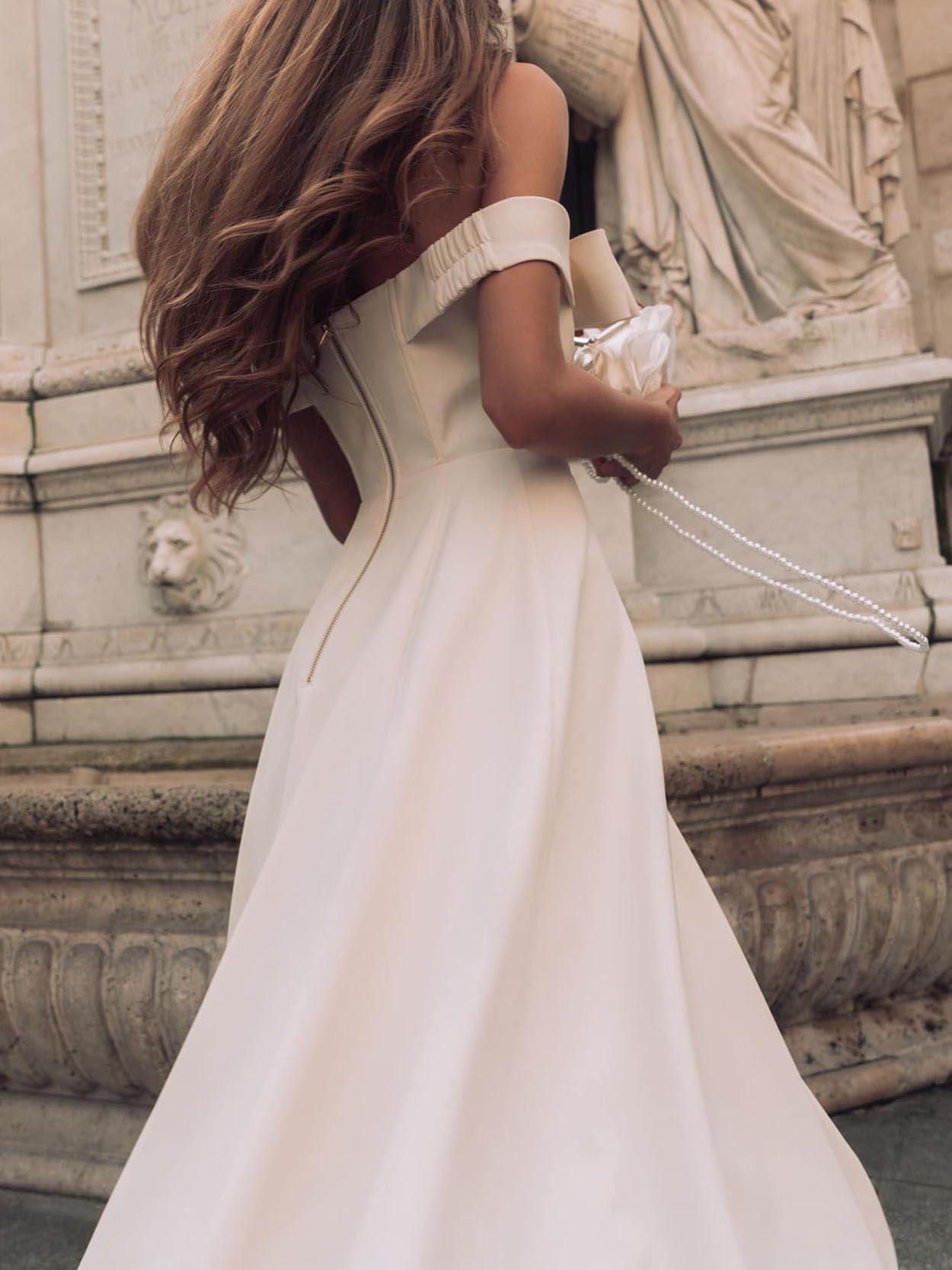 Elegant Bow Off-the-shoulder Puffy Skirt Maxi Dress