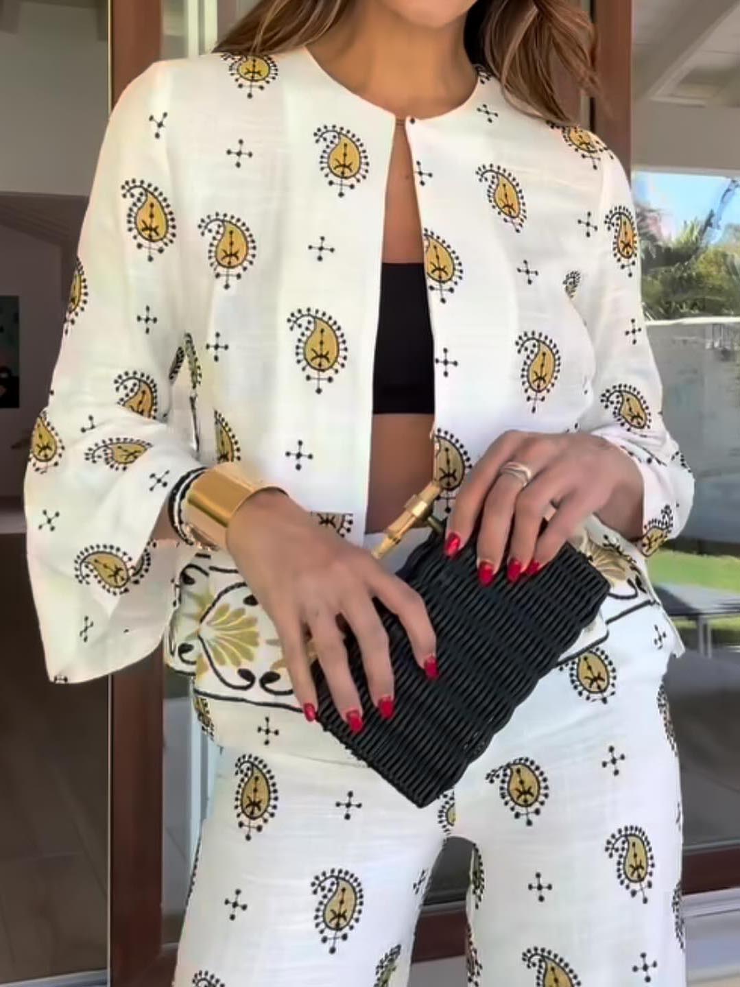Chemise à manches trompette à imprimé fleur de cajou unique et fraîche
