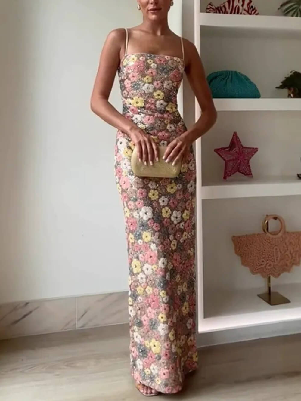 Robe longue extensible à imprimé floral et sequins d'inspiration rétro à col carré