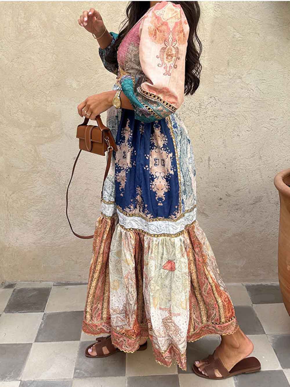 Robe longue de vacances à manches bouffantes et imprimé rétro de style ethnique