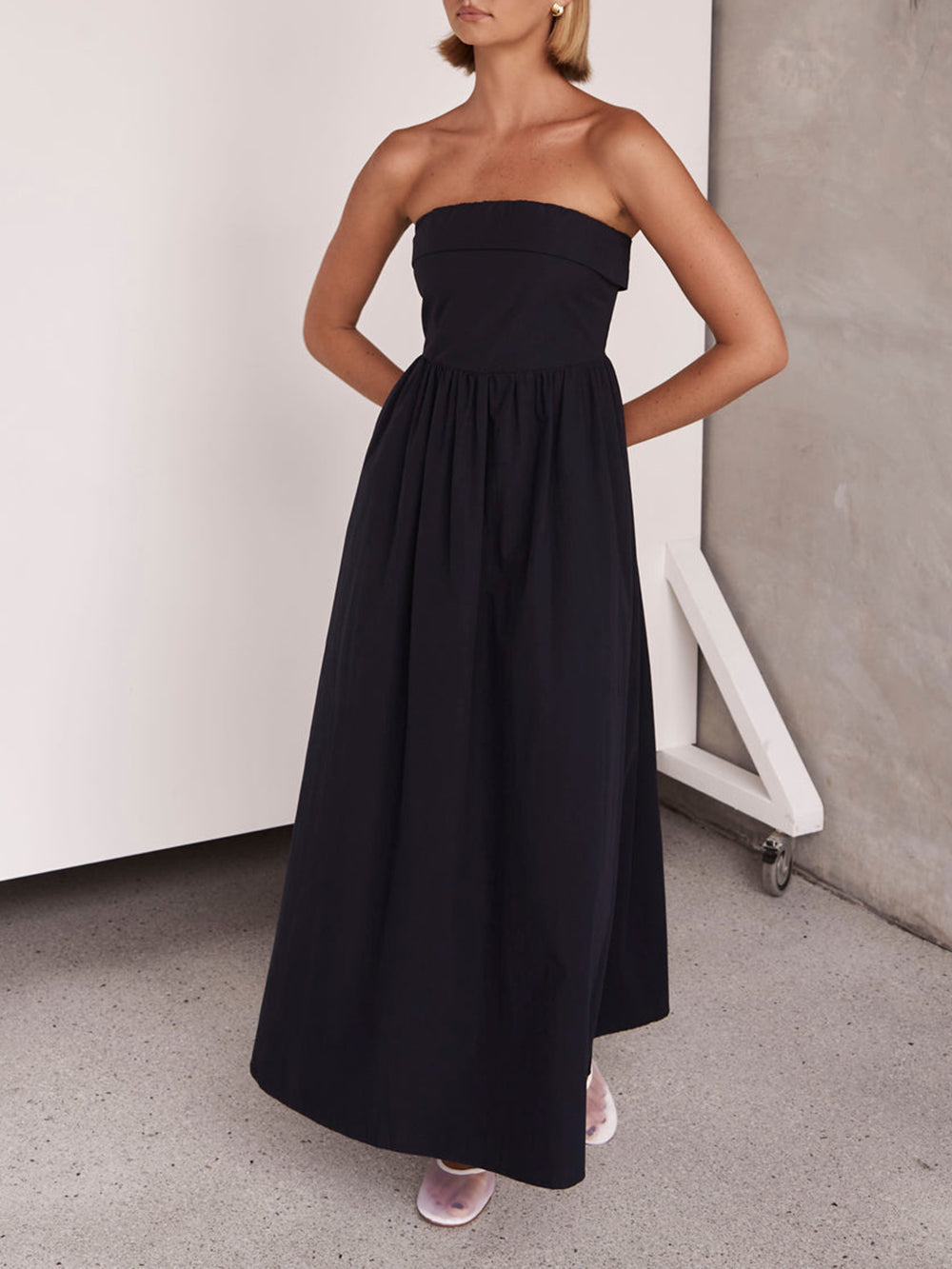 Robe mi-longue sans bretelles Tulare de style resort