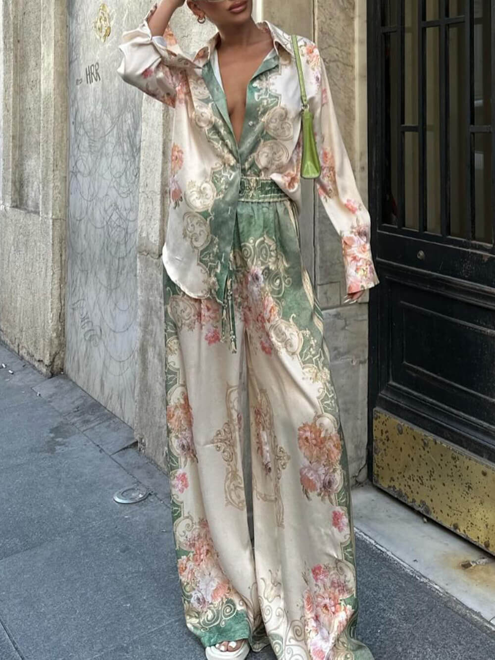 Chemise ample à imprimé floral unique et surdimensionnée