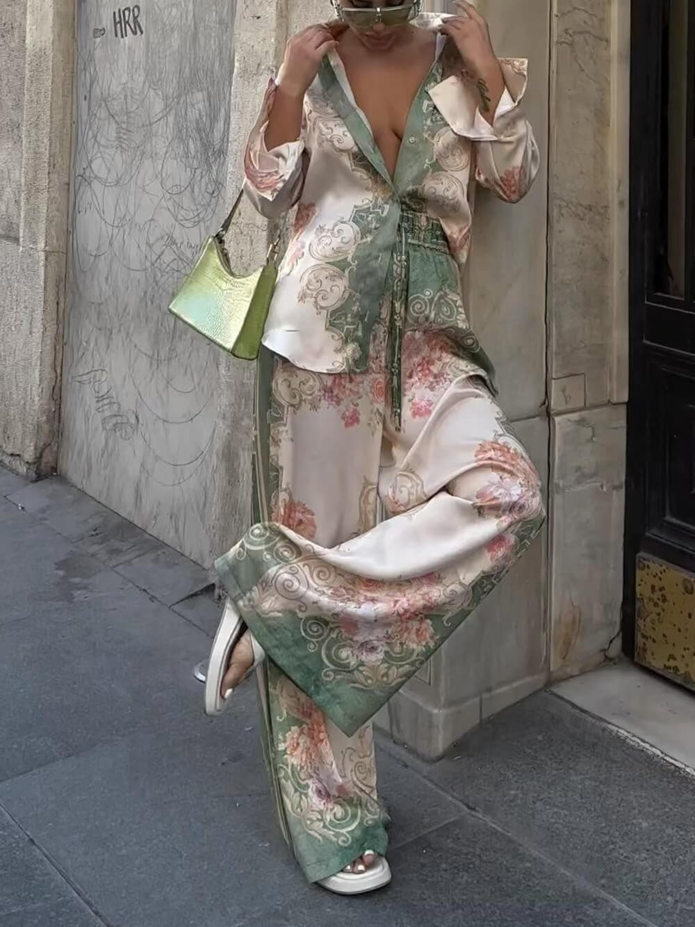 Chemise ample à imprimé floral unique et surdimensionnée