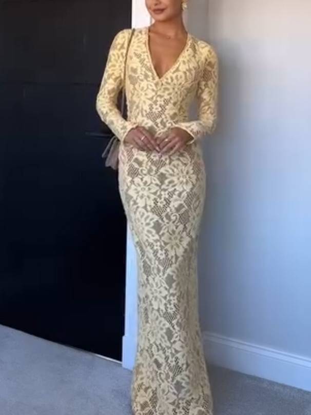 Robe longue en dentelle à col en V et manches longues