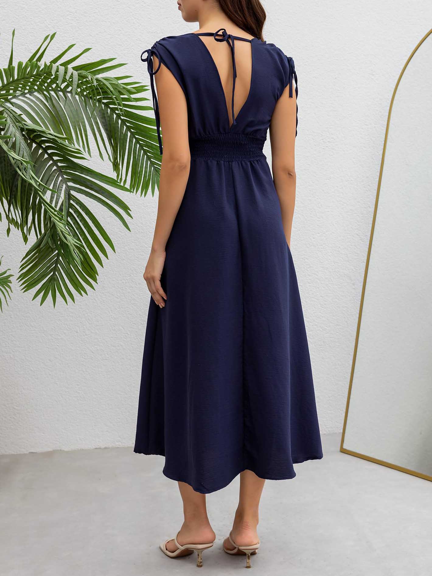 Robe midi fleurie exquise à col en V et cordon de serrage