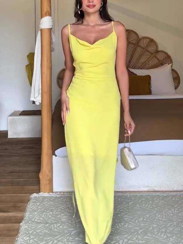 Robe longue dos nu à col pivotant et pompons floraux